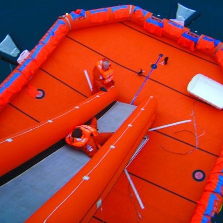 MES model Marin Ark – RFD Marine Evacuation Systems