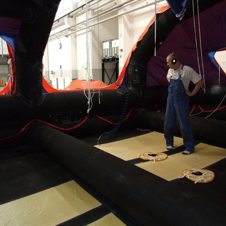 Service and Re-inspection of commercial SOLAS liferafts